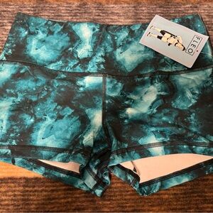 Fleo sz M NWT Turquoise Stone